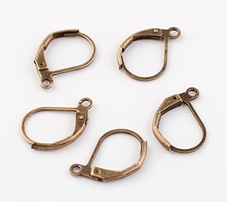 1 Paar oorbelhaakjes Brons