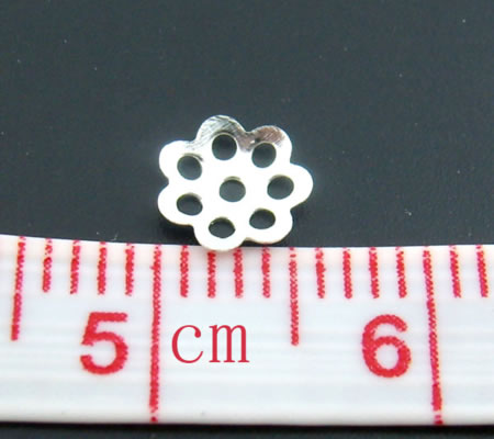 100x Kralenkapjes Lichtzilver (dun) 6 mm