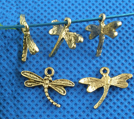 1x Bedeltje Libelle Oud Goud