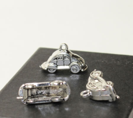 1x Bedeltje Auto Donker zilver 3D