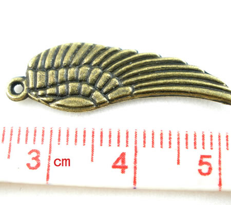 1x Engel Vleugel Bedeltje Brons 30 x 10 mm