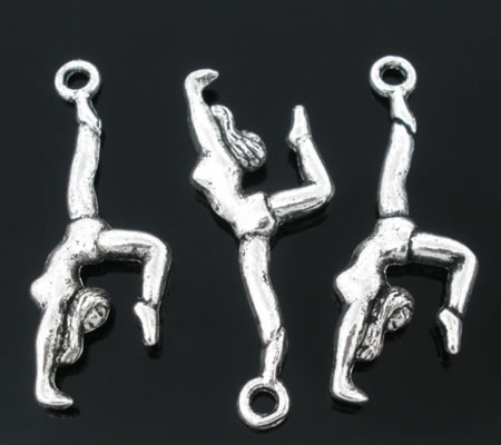 1x Bedeltje gymnast Donker Zilver