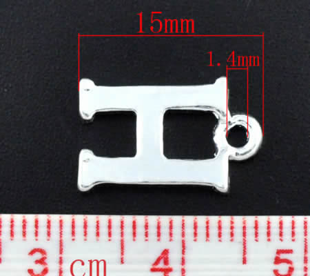 1x Bedel lichtzilver - letter "H"