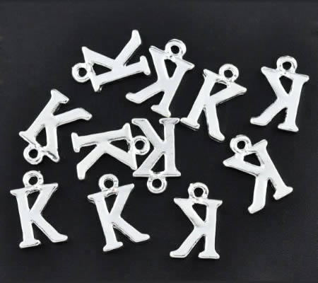 1x Bedel lichtzilver - letter "K"