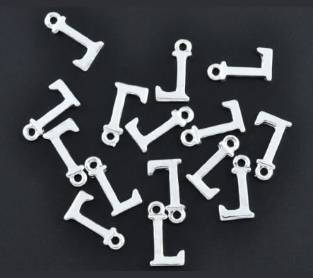 1x Bedel lichtzilver - letter "L"