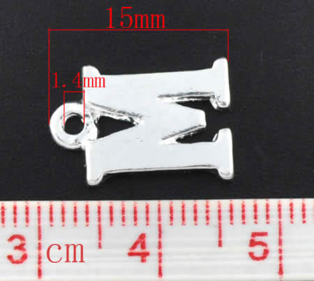 1x Bedel lichtzilver - letter "M"