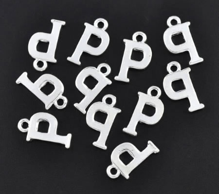 1x Bedel lichtzilver - letter "P"