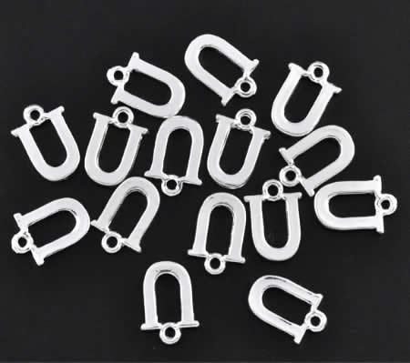 1x Bedel lichtzilver - letter "U"