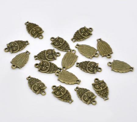 1x Bronzen Bedel Uil 18 x 9 mm