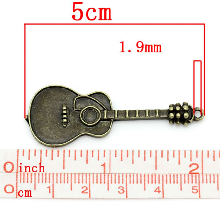 1x Gitaar Bedeltje Brons