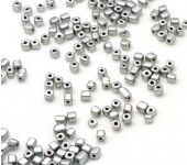 50 gram Rocailles 3 mm blokjes Zilver