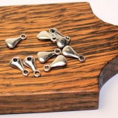 10 stuks Mini Bedeltjes Pegeltjes Donker Zilver