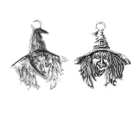 1x Grote Bedel Heks Donker Zilver