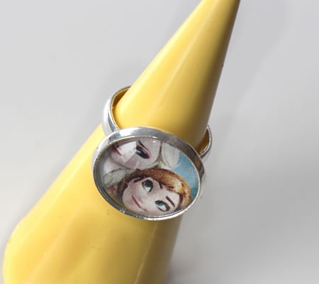 Kinder Ring Donker Zilver met glazen cabochon