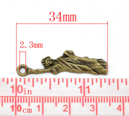 1x Bedeltje NY Vrijheidsbeeld