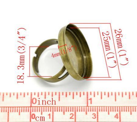 Ring met cabochoncup brons