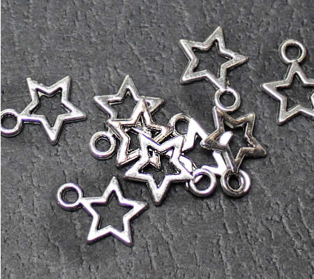 20 stuks Ster Mini Bedeltjes Licht zilver