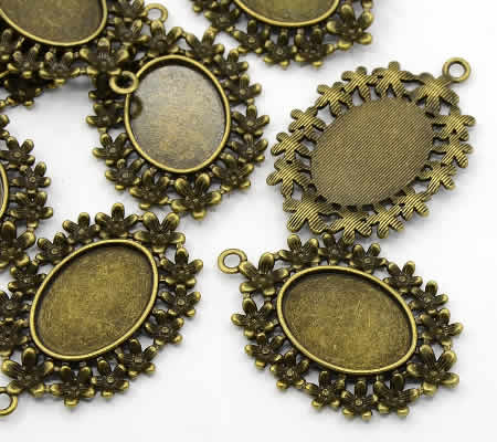 Cabochon Hanger Brons