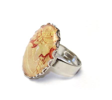 Cabochon Ring
